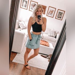 American eagle denim skirt with pockets